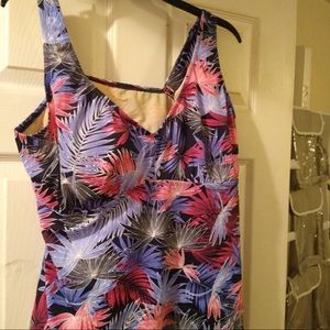 Plus Size Women’s Tankini Swim Top .Great Brand. Swim Suits For All company.